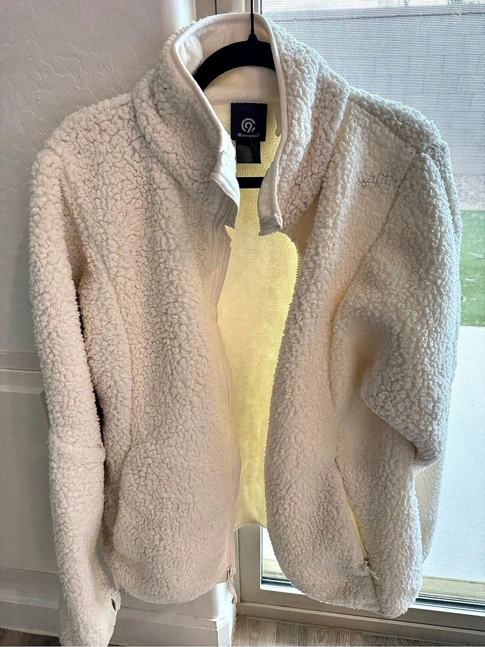 Champion Teddy Fleece Jacket in White XXL Like New